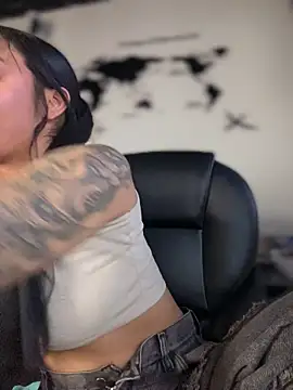 Isabella-Teen webcam
