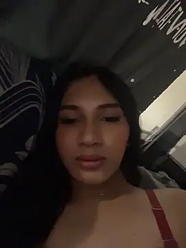 slutty_aki webcam