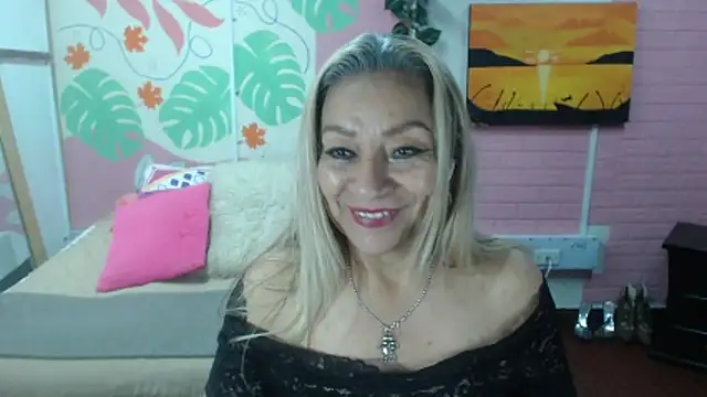 ZAMANTHA live cam on StripChat