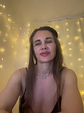 LucieMack webcam