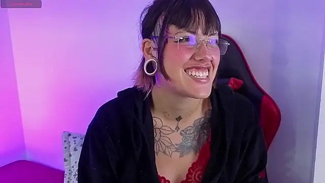 _sharlotte777 - _sharlotte777's free webcam - UK Sex Cams