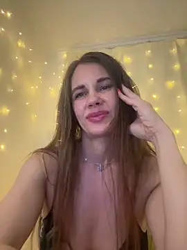 LucieMack live cam on StripChat