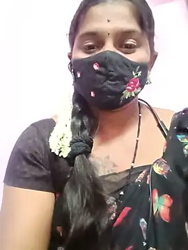 CuteDevilAnu live cam on StripChat
