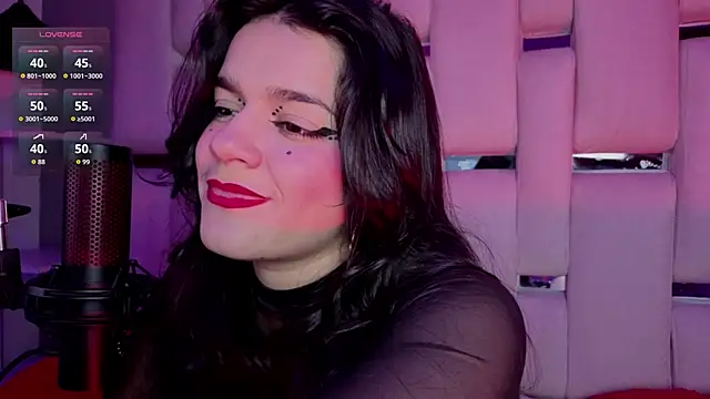 ValerieKay_ live cam on StripChat