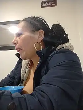 Natasha_miilf webcam