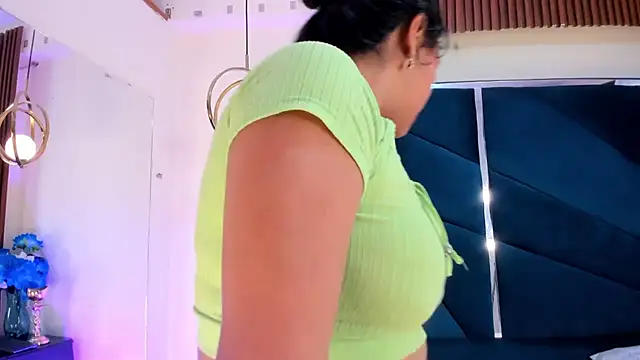 AprilMiiller webcam