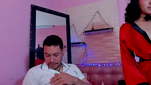 aronandmoli69 - Aronandmoli69's free webcam - UK Sex Cams