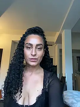 CurlyRouge webcam