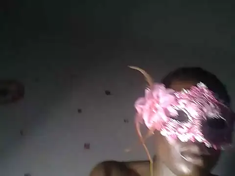 LittleTemptation_LT webcam