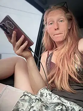 GoldenFlameGoddess webcam