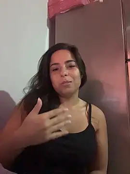 onMelan live cam on StripChat