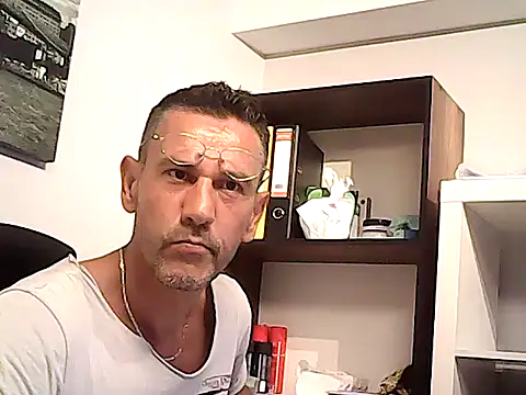 mastercharisma35 webcam