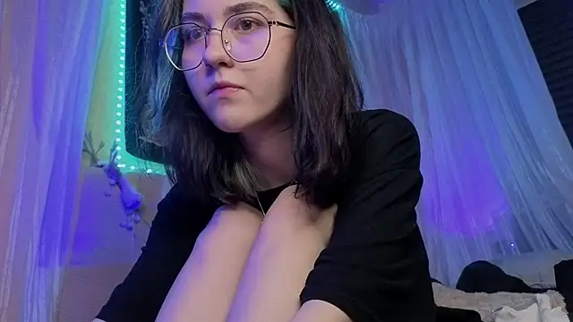 Miko_Meow live cam on StripChat