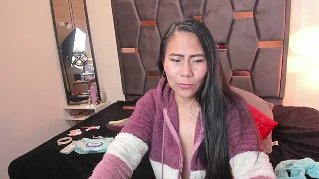 Keyla_Brunette_ webcam