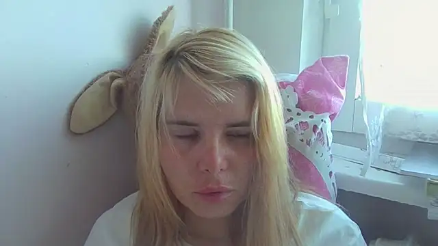 hornyelena - HornyElena's free webcam - UK Sex Cams