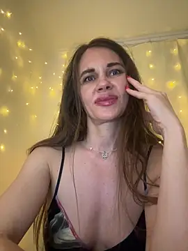 luciemack - LucieMack's free webcam - UK Sex Cams