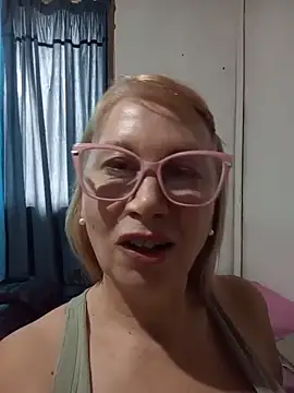 SexyMilf1211 webcam