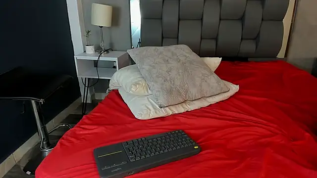 Charlie___Musk webcam