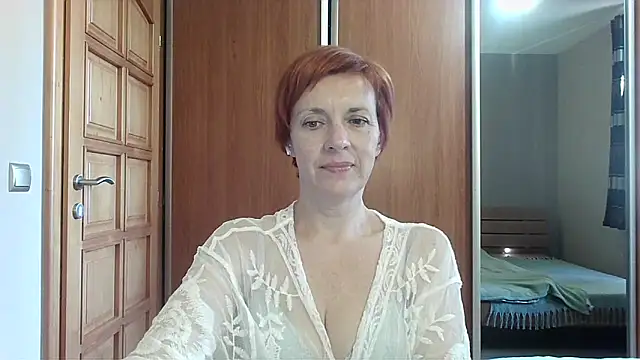 LoraLoraMay webcam