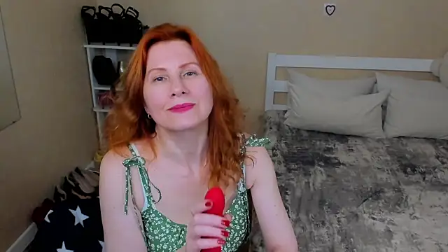 FoxySophia live cam on StripChat