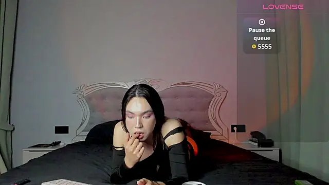 lona_li