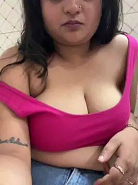 Curvy_Anaya webcam