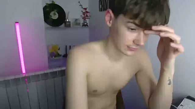 YourMilkyGuy live sex cam