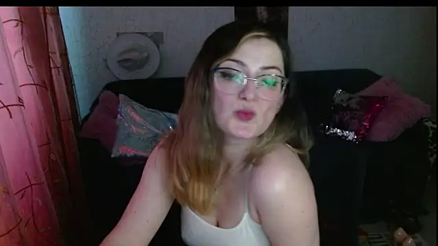 Arielsssplash live cam on StripChat