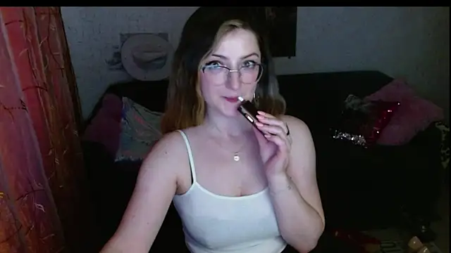 Arielsssplash live cam on StripChat
