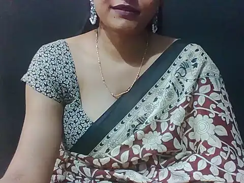 Thilothama_Vaishu live cam on StripChat
