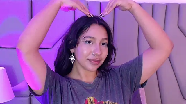ParanoidTemptaion_ live cam on StripChat