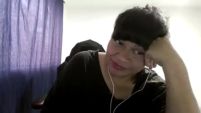 adri89-g live cam on StripChat