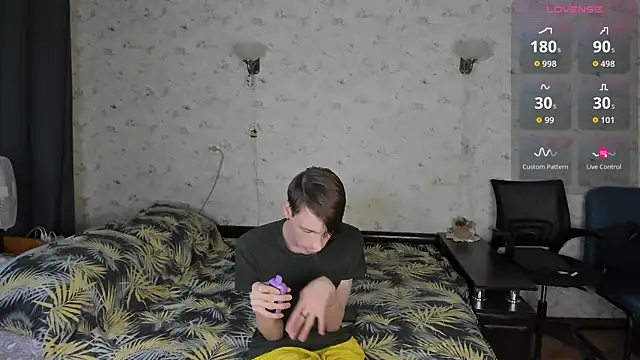 ERICK__DEEN live cam on StripChat