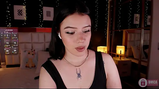 emmy_wattsoon live cam on StripChat