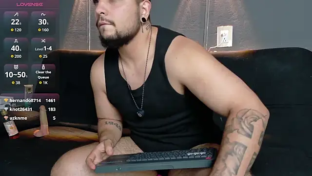 Marcus_Aress live cam on StripChat