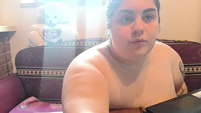SaphiraNoir live cam on StripChat