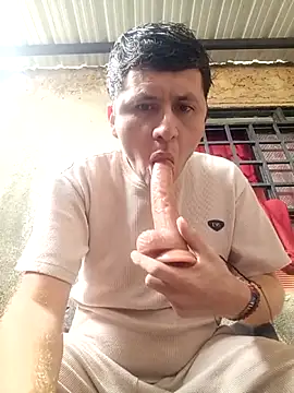Maduro-Mariquita live cam on StripChat
