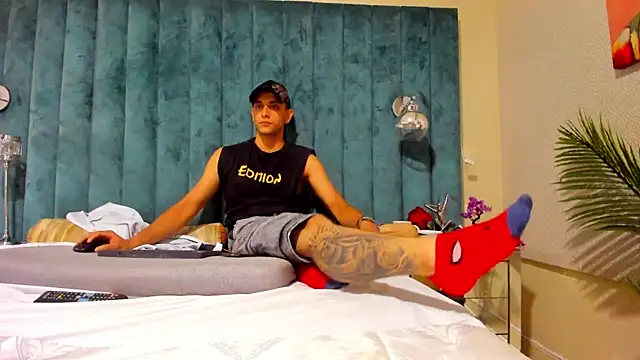 luca_gael live cam on StripChat