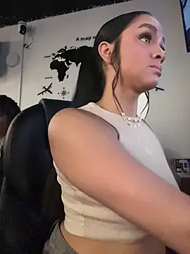 Isabella-Teen webcam