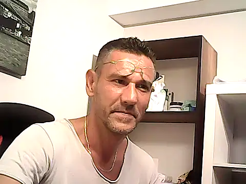 mastercharisma35 webcam