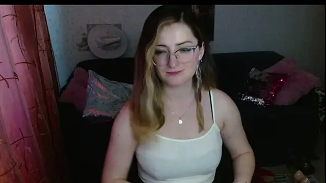 Arielsssplash live cam on StripChat