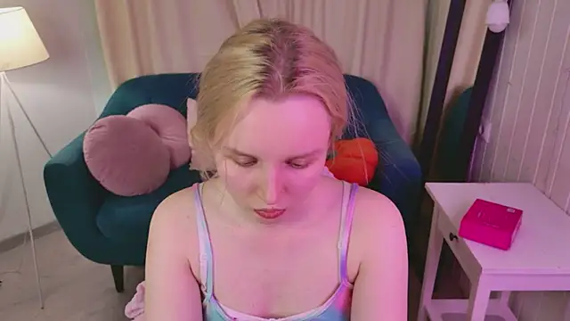 Beatrica_Klein webcam