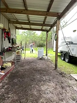 BootsAndCountry webcam