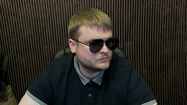 FindomDom webcam