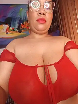 alondrabigtits webcam