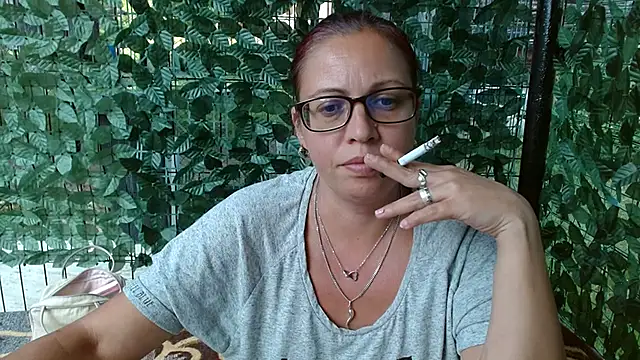 LadyHellene webcam