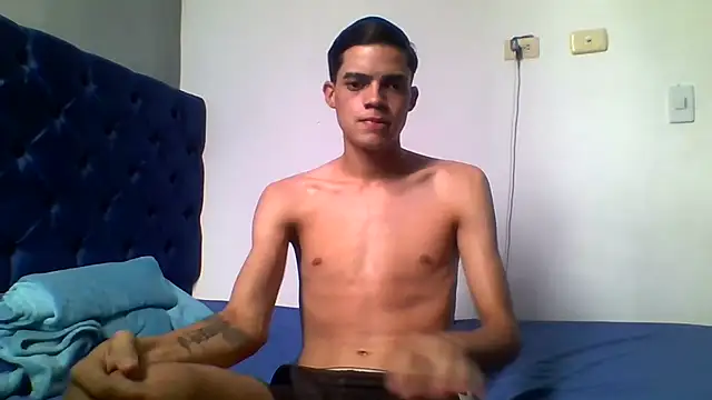 Latinos_2001 webcam