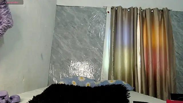 MARIELSINS_1111 webcam