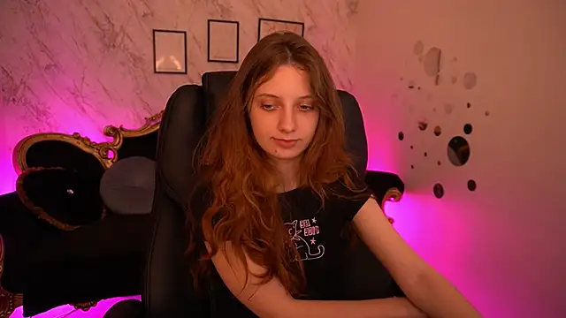 CuteeFoxy webcam