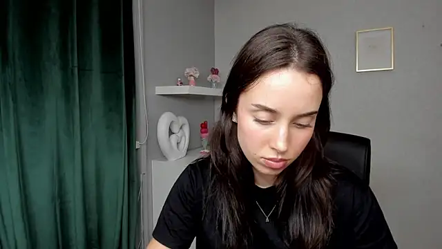AdeleSolo webcam